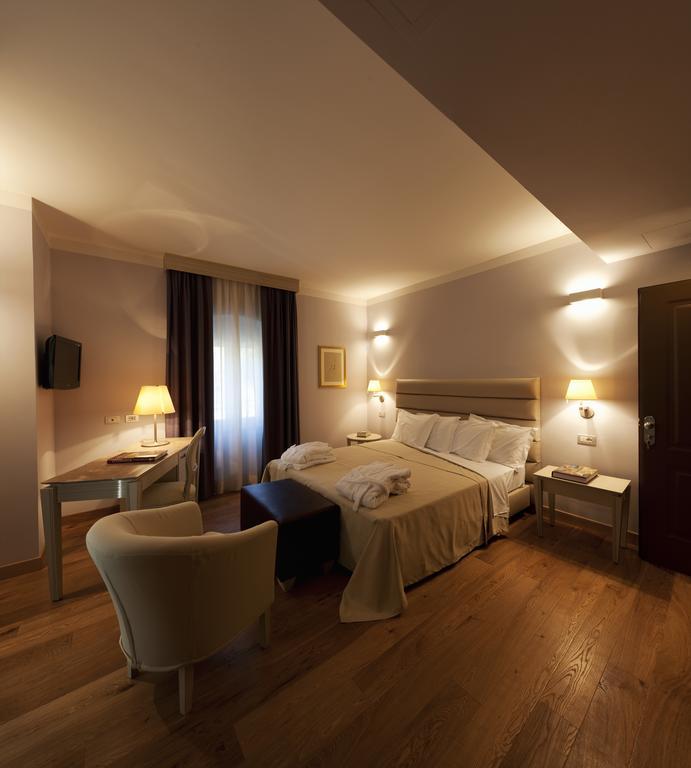 Villa Giorgia Albergo In Collina Pistoya Habitación foto
